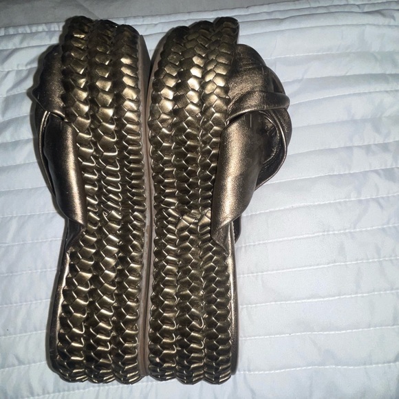 Rachel Zoe Bronze Polly twisted flatform sandal. Sz 7.5 - Picture 5 of 7